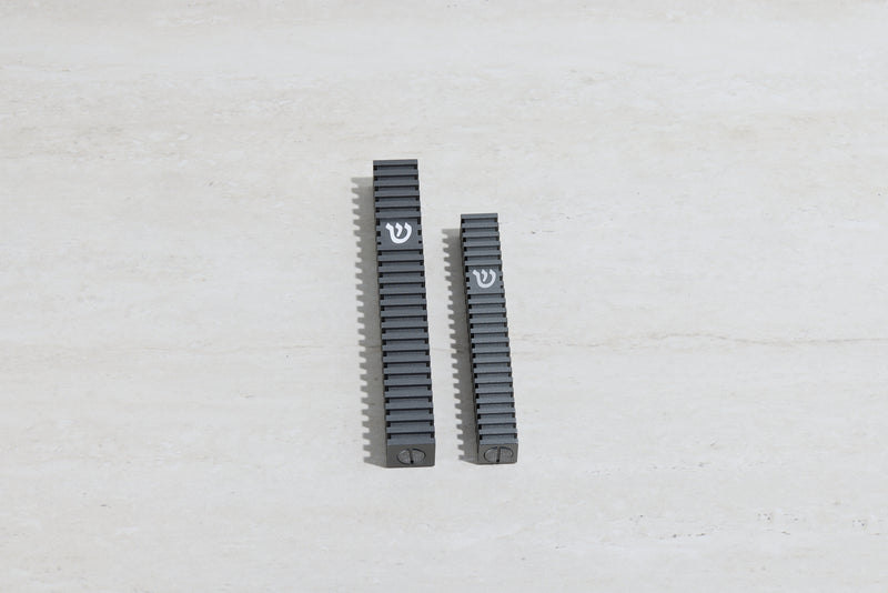 סט בתי מזוזה ריבוע מחורץ בסגנון Grooved (ללא נקודות)
